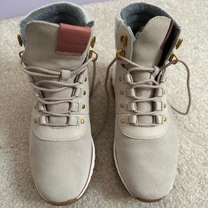 Cole Haan Women’s Winter Boots Size 7